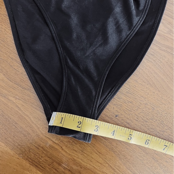 HIGH WAISTED GOLD HARDWARE DETAILED CHEEKY BIKINI BOTTOMS #0339 - Picture 4 of 6